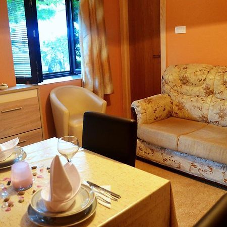 קוטור Apartments Bucin מראה חיצוני תמונה